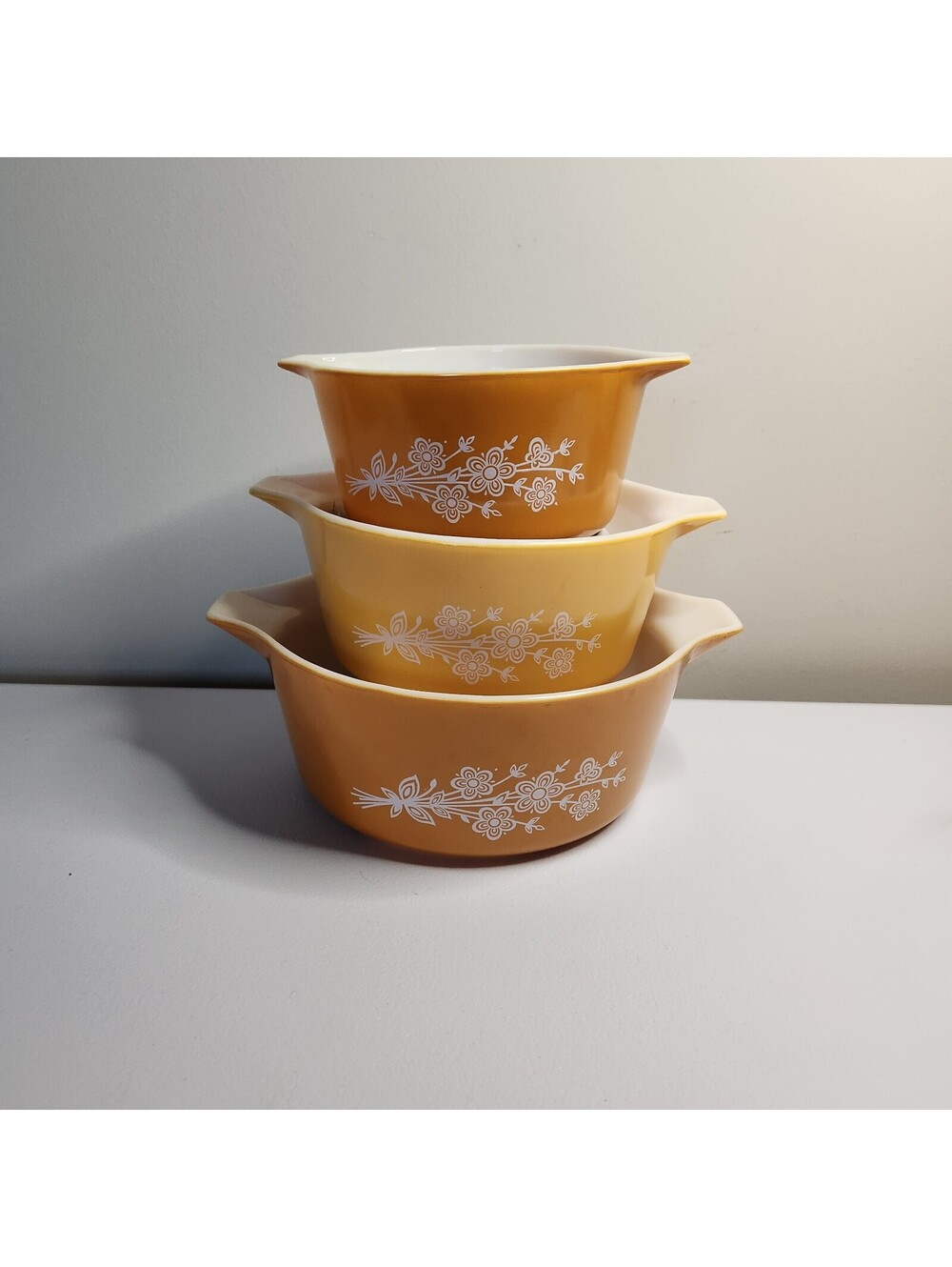 Pyrex Butterfly Gold Round Casserole Dishes -No Lids
